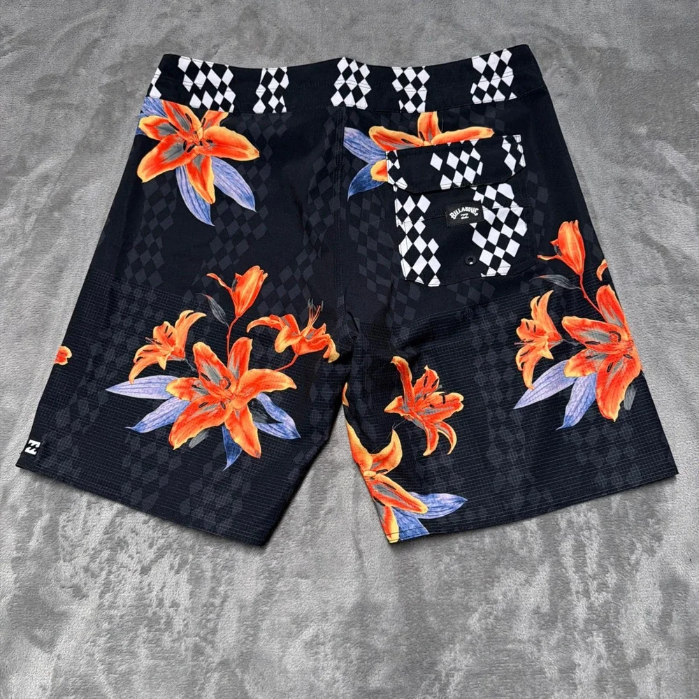 Billabong Airlite Boardshorts Mens 32 Black Floral Checker Swim Trunks Recycler